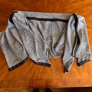 🖤 Lululemon Vinyasa Scarf / Wrap – Black & White Jacquard – OS 🖤